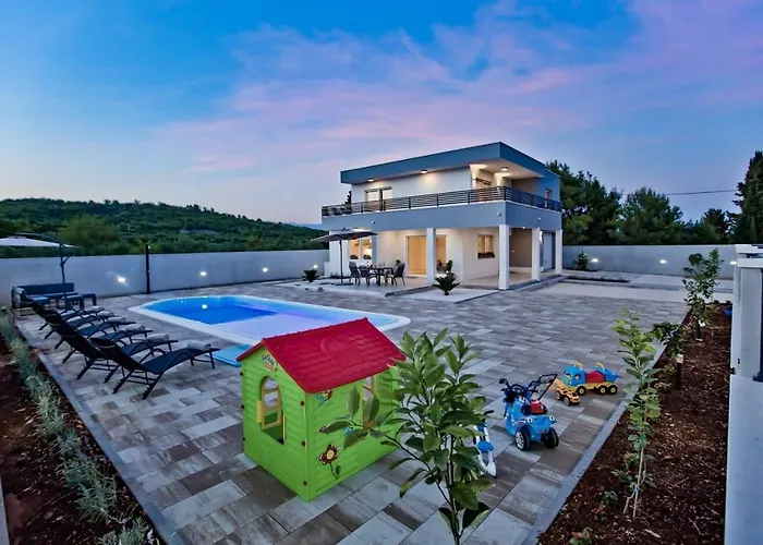 Blazen Villa Bogomolje